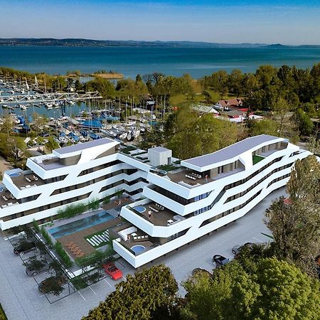 Marina Apartman Hotel Balatonszárszó 외부 사진